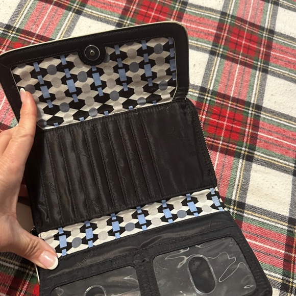 vera Bradley wristlet - Picture 8 of 9